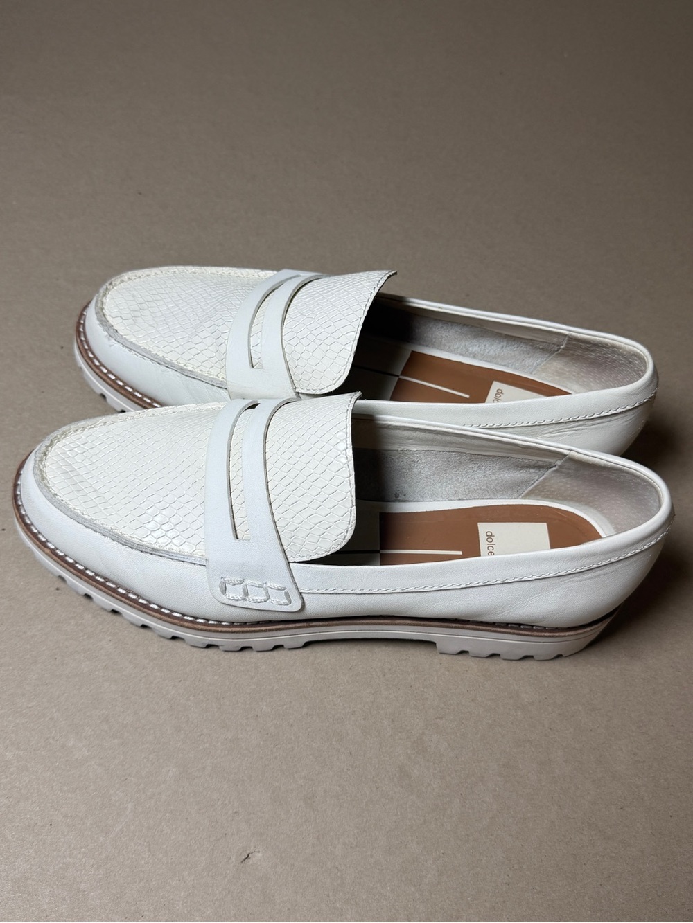 Dolce Vita  Slip On Round Toe Platform Loafers Women Size 8 Shoes Business